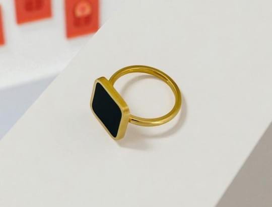 Black Stone Gold Plated Ring for Men & Women – Elegant Stainless Steel Fashion Ring