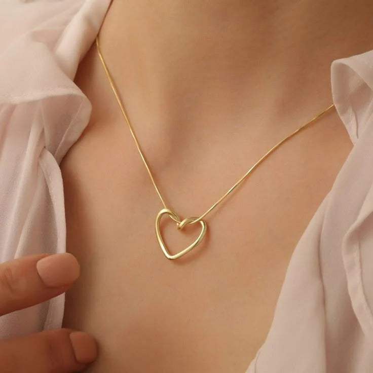 Luxury Gold Open Heart Necklace – Premium Stainless Steel Minimal Jewelry